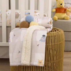 Nojo - Winnie The Pooh Hugs & Honeycombs Baby Blanket