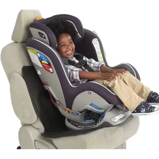 Nuby - Tapete de proteção para assento de carro infantil On The Go em preto