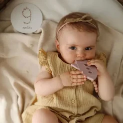 Nuvem Foguete Mushie Silicone Baby Teether