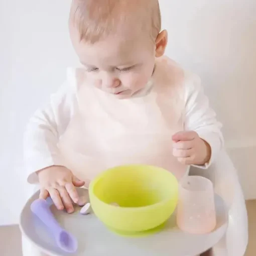 Ola Baby - babador impermeável de silicone dobrável para bebê com estojo de viagem, mirtilo