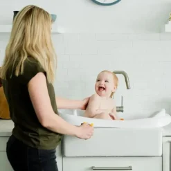 Os primeiros anos - Sure Comfort® de recém-nascido a criança - banheira para bebê 3 em 1, branca