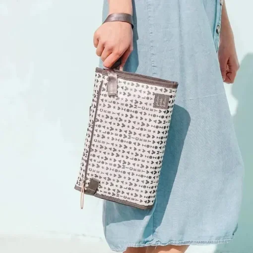 Petunia - Nimber Fralda Clutch + Changer In Love Mickey Mouse