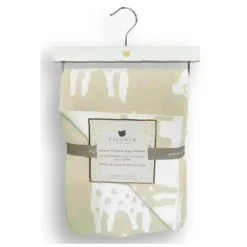 Piccolo Bambino - Jacquard Reversible Blanket On Wooden Hanger Beige