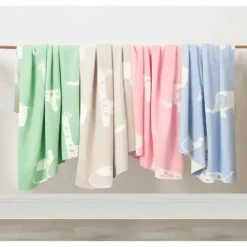 Piccolo Bambino - Jacquard Reversible Blanket On Wooden Hanger Blue