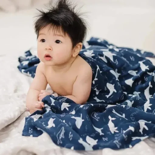Pirulito Loulou - Swaddle de musselina, baleias azuis