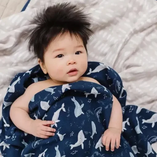 Pirulito Loulou - Swaddle de musselina, baleias azuis