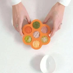 Quark - Bandeja de silicone para freezer de comida para bebê Chiill com tampa, 1,4 onças