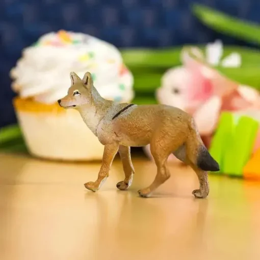 Safari Ltd. - Estatueta de coiote, figura realista de 3,75