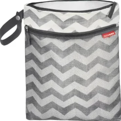 Skip Hop - Bolsa Molhada/Seca para Pegar e Levar, Listras Brancas/Cinzas (Chevron)