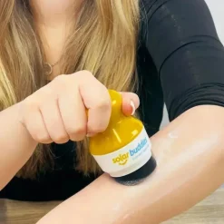 Solar Buddies - Aplicador de esponja roll-on recarregável para crianças, adultos, famílias, nude