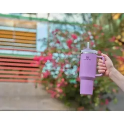 Stanley - Copo isolado a vácuo de aço inoxidável Quencher H2.0 FlowState de 40 onças, lilás