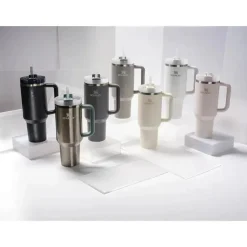 Stanley - Copo isolado a vácuo de aço inoxidável Quencher H2.0 FlowState de 40 onças, pedra