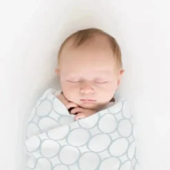 Swaddle Designs – Cobertor Swaddle Azul Pastel Mod Círculos Marquisette