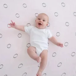 Swaddle Designs - Cobertor Swaddle Marquisette com listras rosa pastel