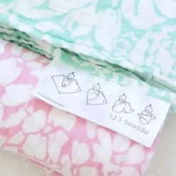 Swaddle Designs - Manta Swaddle Marquisette Aimee, Corações Rosa