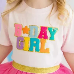 Sweet Wink – Camiseta infantil com patch de aniversário e manga curta