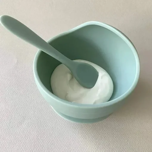 Tigela e colher de sucção Ali + Oli (Hortelã)