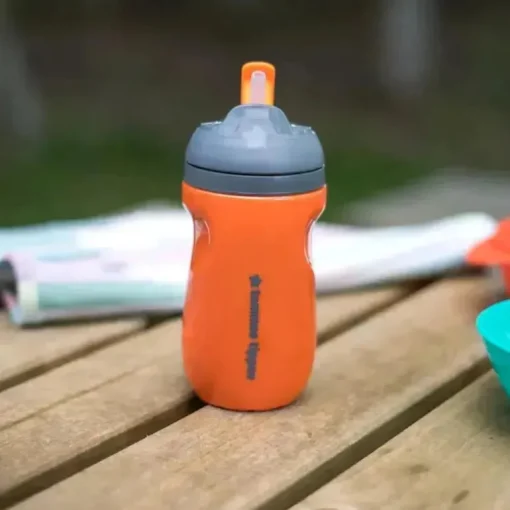 Tommee Tippee - Copo de palha isolado para crianças, à prova de derramamento, 9 onças, 12 m +, 2 contagens, azul e laranja