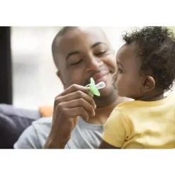 Tommee Tippee - 3Pk mais perto da natureza Dia e noite Chupetas que brilham no escuro 6-18M - As cores podem variar
